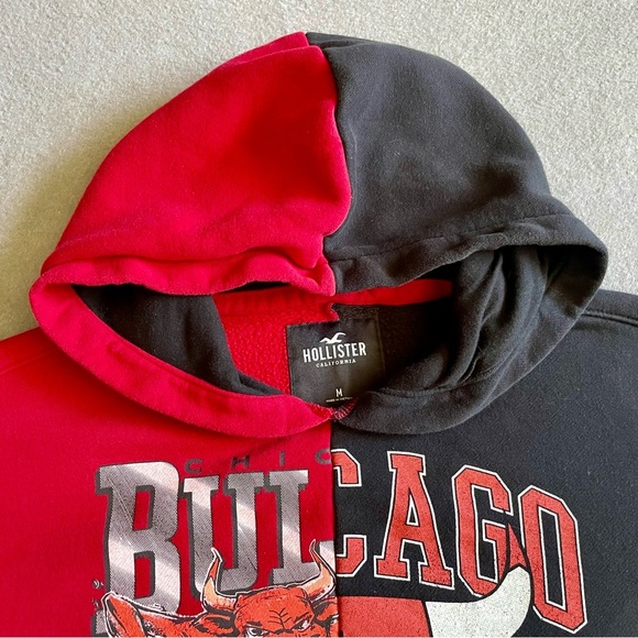 Hollister Chicago x Bulls Men’s Hoodie Red Black Size Medium Sweatshirt - Picture 2 of 6